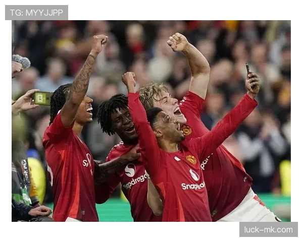 曼联关键比赛抗压能力不足，争四形势面临考验