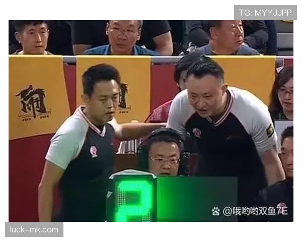 技术犯规和违体犯规区别解析与判罚标准如何判断